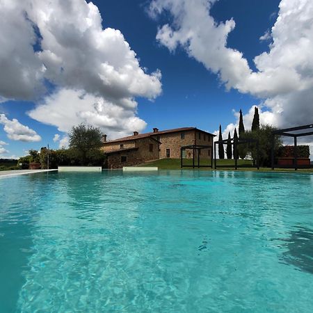 Villa Il Castagno Wine & Resort Siena Bagian luar foto