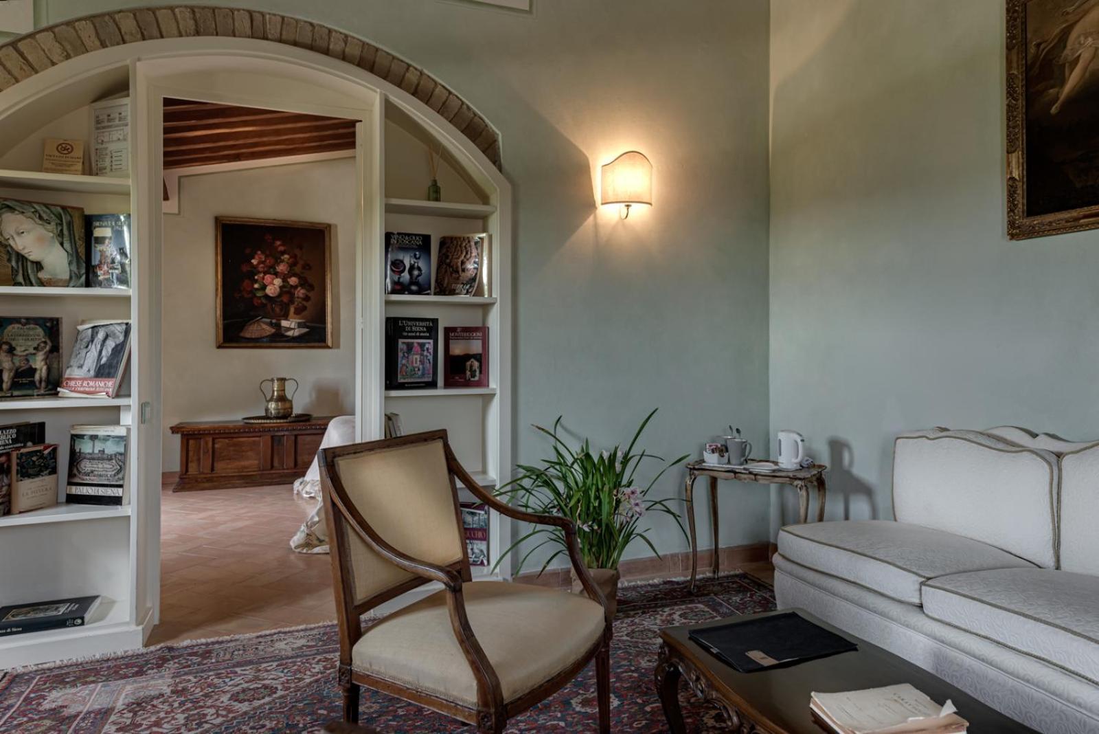 Villa Il Castagno Wine & Resort Siena Bagian luar foto