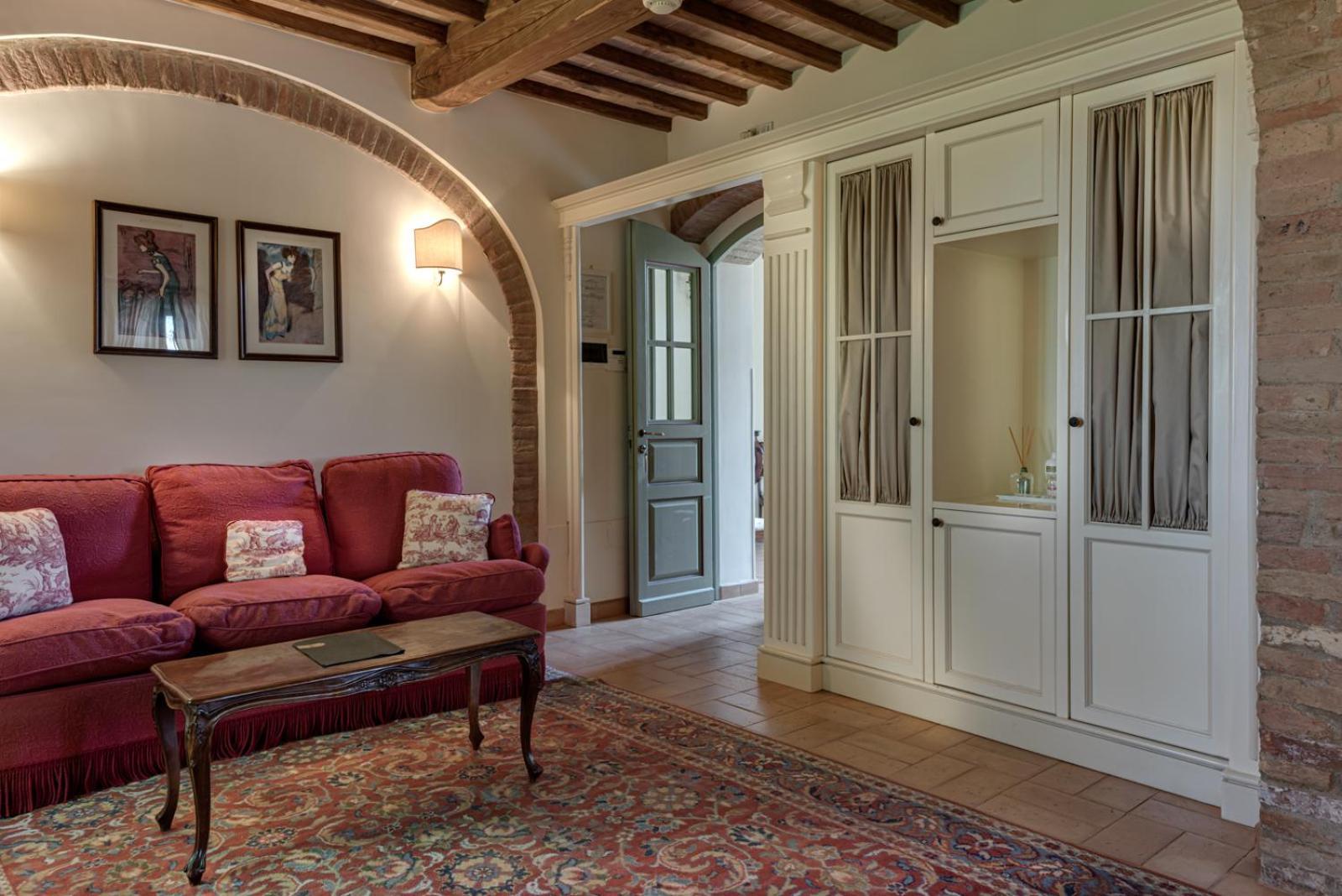 Villa Il Castagno Wine & Resort Siena Bagian luar foto