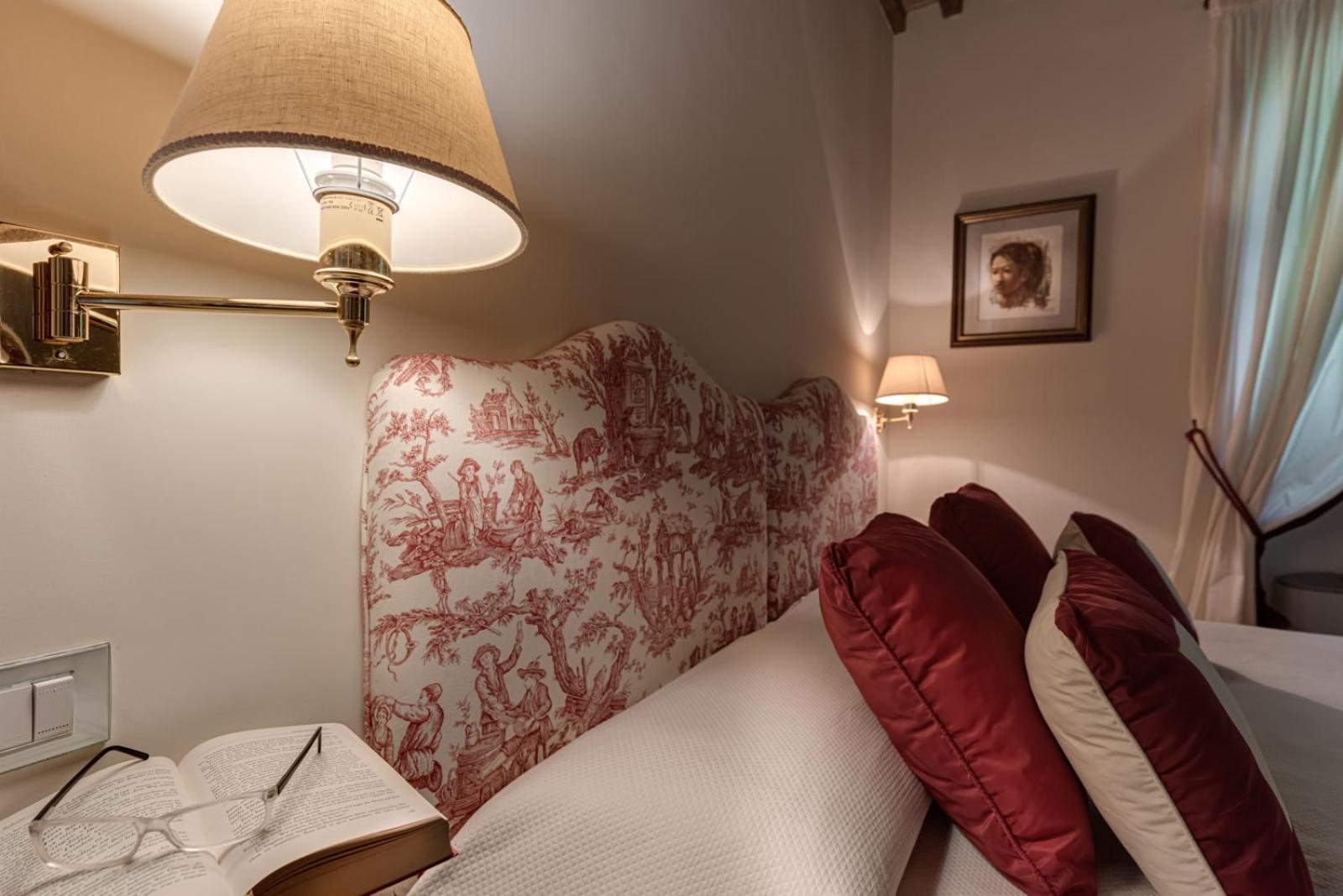 Villa Il Castagno Wine & Resort Siena Bagian luar foto