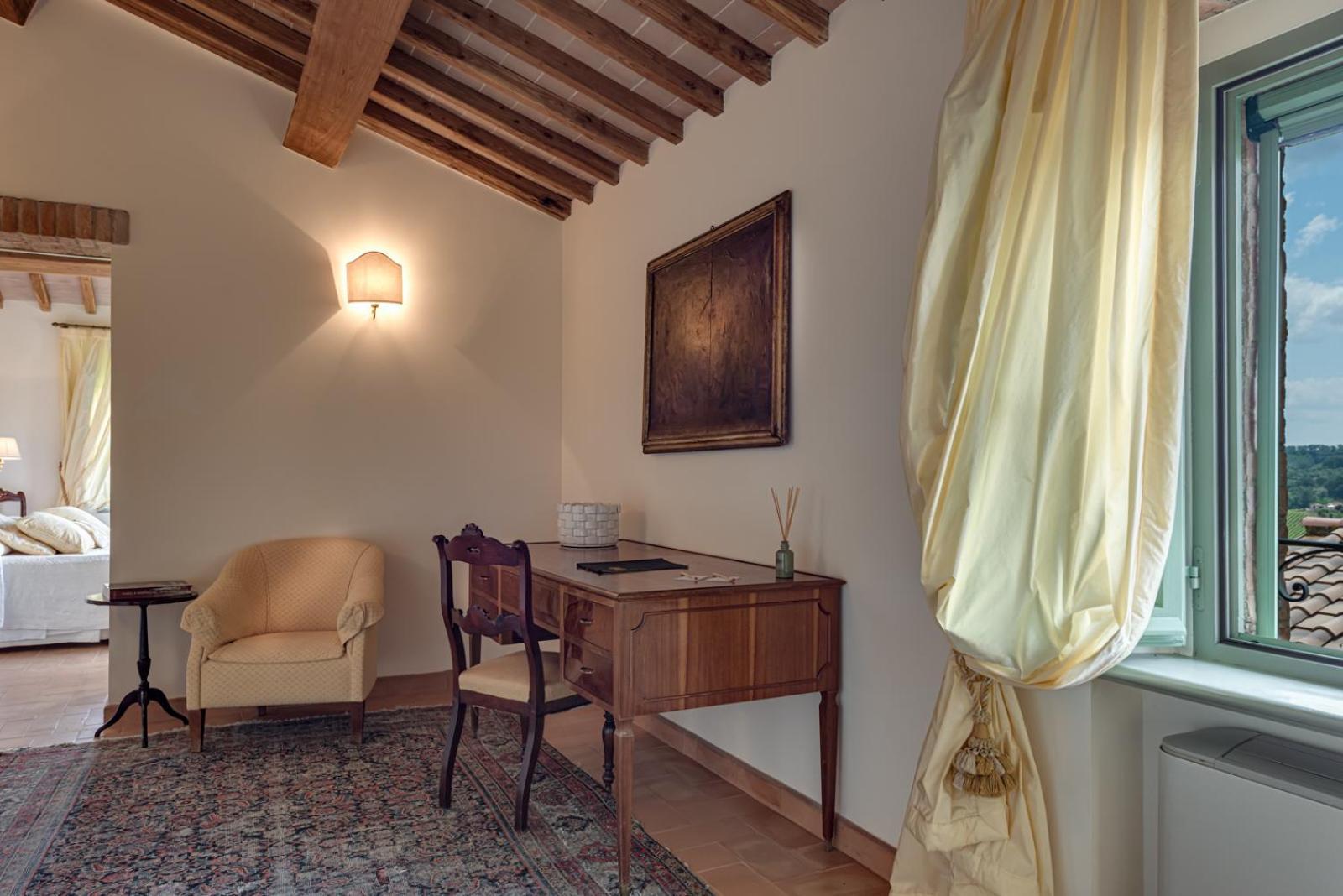 Villa Il Castagno Wine & Resort Siena Bagian luar foto
