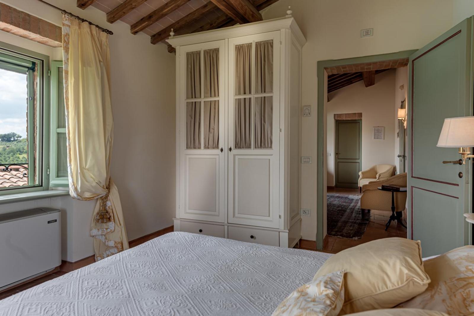 Villa Il Castagno Wine & Resort Siena Bagian luar foto